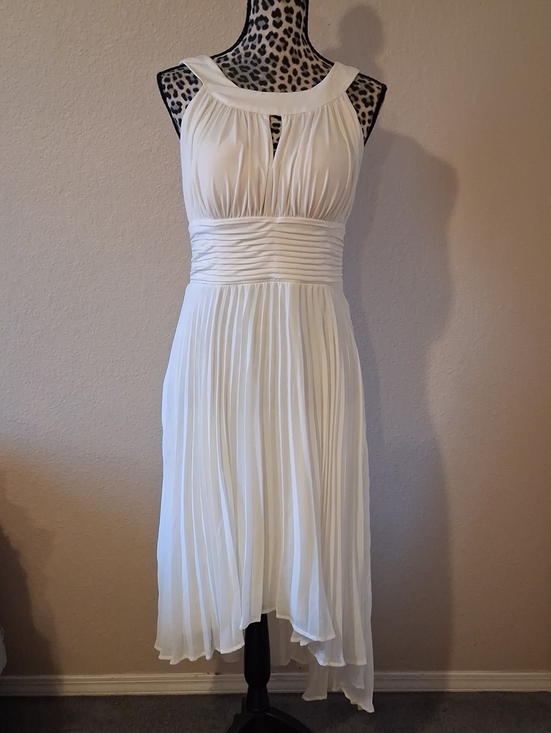 Signature by Sangria Dresses & Skirts - Signature by Sangria White Marilyn Monroe Pleated High-Low Halter Dress. 10